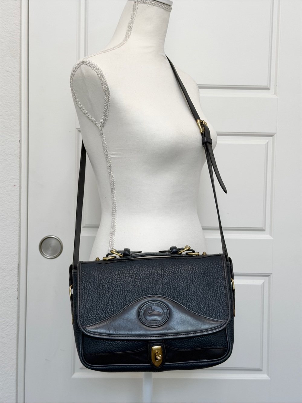 Dooney & Bourke Blue Leather Crossbody Bag with brass Hardware Vintage - Picture 11 of 11